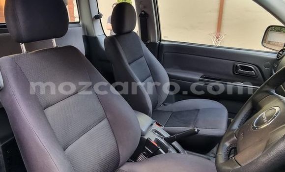 Nunua Ilio tumika Isuzu KB Fedha Gari ndani ya Maputo nchini Maputo Nunua Ilio tumika Isuzu KB Fedha Gari ndani ya Maputo nchini Maputo