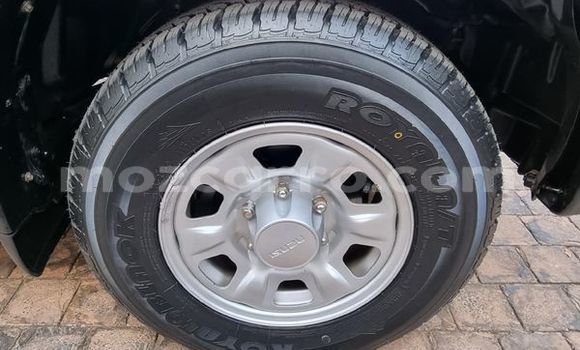 Nunua Ilio tumika Isuzu KB Fedha Gari ndani ya Maputo nchini Maputo Nunua Ilio tumika Isuzu KB Fedha Gari ndani ya Maputo nchini Maputo