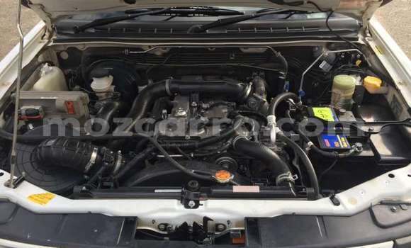 Comprar Usado Isuzu KB Branco Carro em Maputo em Maputo Comprar Usado Isuzu KB Branco Carro em Maputo em Maputo