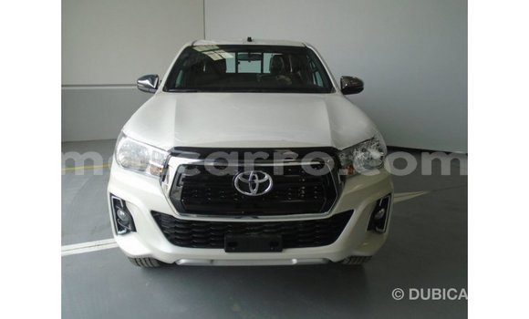 Comprar Importar Toyota Hilux Branco Carro em Import - Dubai em Cabo Delgado Comprar Importar Toyota Hilux Branco Carro em Import - Dubai em Cabo Delgado