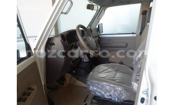 Buy Import Toyota Land Cruiser White Car in Import - Dubai in Cabo Delgado Buy Import Toyota Land Cruiser White Car in Import - Dubai in Cabo Delgado