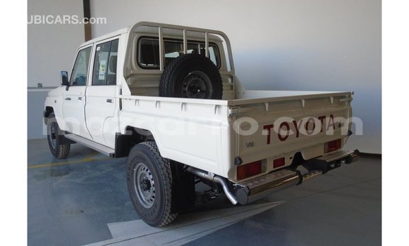Buy Import Toyota Land Cruiser White Car in Import - Dubai in Cabo Delgado Buy Import Toyota Land Cruiser White Car in Import - Dubai in Cabo Delgado