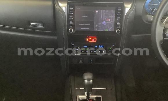 Comprar Usado Toyota Fortuner Branco Carro em Xai-Xai em Gaza Comprar Usado Toyota Fortuner Branco Carro em Xai-Xai em Gaza