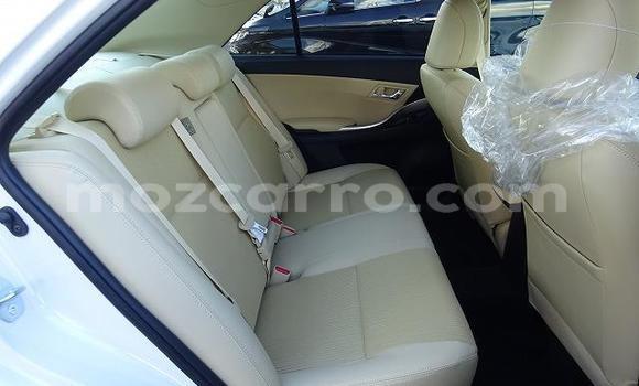 Buy Import Toyota Premio White Car in Manica in Manica Buy Import Toyota Premio White Car in Manica in Manica