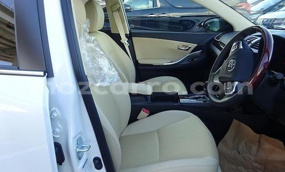 Buy Import Toyota Premio White Car in Manica in Manica Buy Import Toyota Premio White Car in Manica in Manica