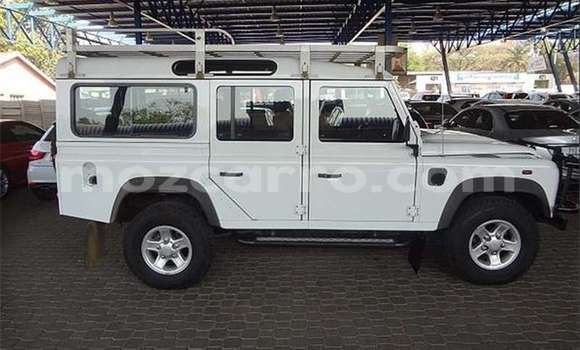 Nunua Ilio tumika Toyota Land Cruiser Nyeupe Gari ndani ya Maputo nchini Maputo Nunua Ilio tumika Toyota Land Cruiser Nyeupe Gari ndani ya Maputo nchini Maputo