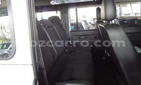 Nunua Ilio tumika Toyota Land Cruiser Nyeupe Gari ndani ya Maputo nchini Maputo Nunua Ilio tumika Toyota Land Cruiser Nyeupe Gari ndani ya Maputo nchini Maputo