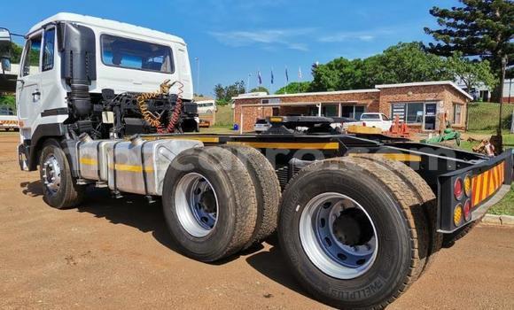 Tenga Tsaru Nissan UD Chena Rori in Maputo in Maputo Tenga Tsaru Nissan UD Chena Rori in Maputo in Maputo
