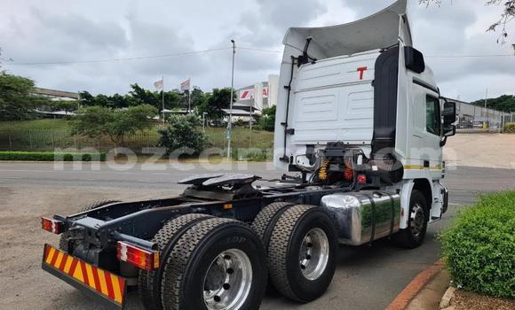 Tenga Tsaru Mercedes‒Benz 2644 Chena Rori in Gilé in Zambezia Tenga Tsaru Mercedes‒Benz 2644 Chena Rori in Gilé in Zambezia