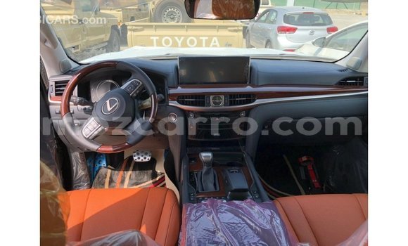Tenga Imported Lexus LX Zvimwe Mota in Import - Dubai in Cabo Delgado Tenga Imported Lexus LX Zvimwe Mota in Import - Dubai in Cabo Delgado
