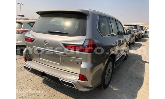 Tenga Imported Lexus LX Zvimwe Mota in Import - Dubai in Cabo Delgado Tenga Imported Lexus LX Zvimwe Mota in Import - Dubai in Cabo Delgado