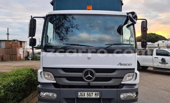 Nunua Ilio tumika Mercedes‒Benz Atego Nyeupe Lori ndani ya Gilé nchini Zambezia Nunua Ilio tumika Mercedes‒Benz Atego Nyeupe Lori ndani ya Gilé nchini Zambezia