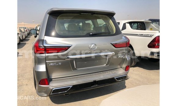 Tenga Imported Lexus LX Zvimwe Mota in Import - Dubai in Cabo Delgado Tenga Imported Lexus LX Zvimwe Mota in Import - Dubai in Cabo Delgado