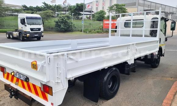 Tenga Tsaru Isuzu Bighorn Chena Rori in Gilé in Zambezia Tenga Tsaru Isuzu Bighorn Chena Rori in Gilé in Zambezia