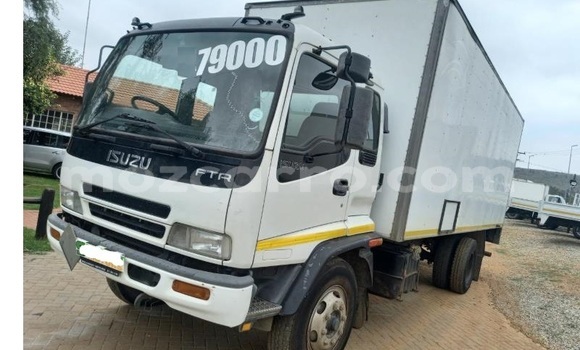Comprar Usado Isuzu FTR 850 Branco Caminhão em Nampula em Nampula