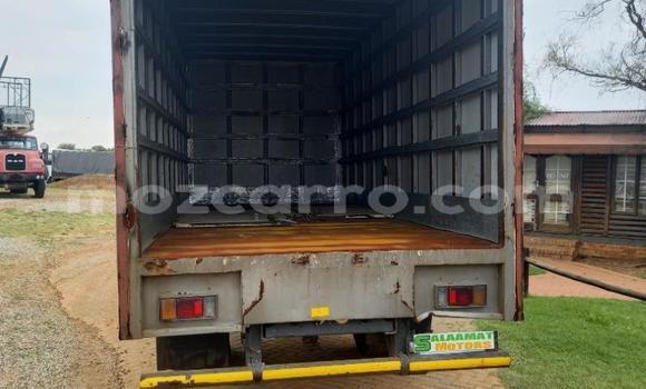 Buy Used Isuzu FTR 850 White Truck in Nampula in Nampula Buy Used Isuzu FTR 850 White Truck in Nampula in Nampula