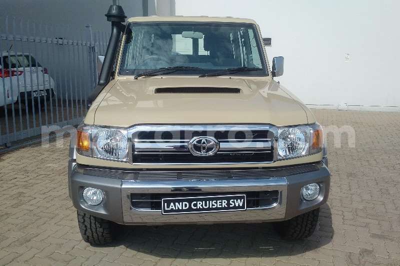 Big with watermark toyota land cruiser maputo maputo 12037