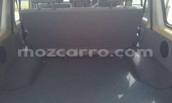 Nunua Ilio tumika Toyota Land Cruiser Beige Gari ndani ya Maputo nchini Maputo Nunua Ilio tumika Toyota Land Cruiser Beige Gari ndani ya Maputo nchini Maputo