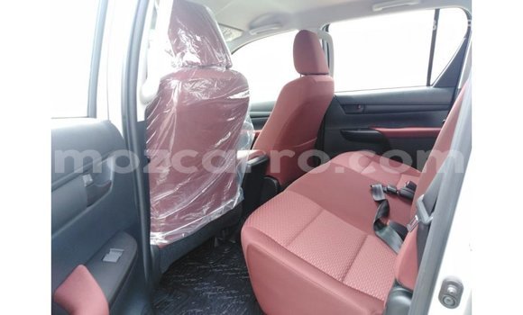 Comprar Importar Toyota Hilux De outros Carro em Import - Dubai em Cabo Delgado Comprar Importar Toyota Hilux De outros Carro em Import - Dubai em Cabo Delgado