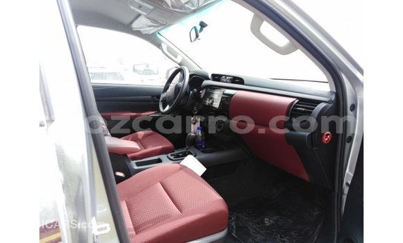 Comprar Importar Toyota Hilux De outros Carro em Import - Dubai em Cabo Delgado Comprar Importar Toyota Hilux De outros Carro em Import - Dubai em Cabo Delgado