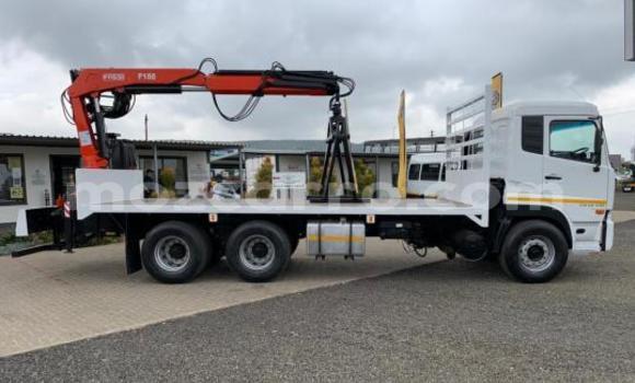 Comprar Usado Nissan UD De outros Caminhão em Maputo em Maputo Comprar Usado Nissan UD De outros Caminhão em Maputo em Maputo