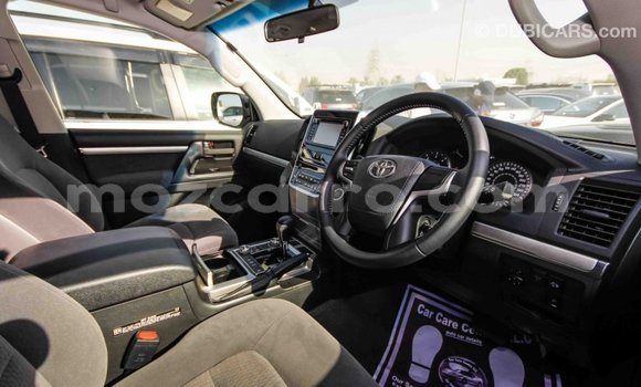 Comprar Importar Toyota Land Cruiser Preto Carro em Import - Dubai em Cabo Delgado Comprar Importar Toyota Land Cruiser Preto Carro em Import - Dubai em Cabo Delgado