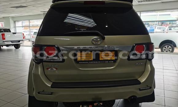 Tenga Tsaru Toyota Fortuner Zvimwe Mota in Maputo in Maputo Tenga Tsaru Toyota Fortuner Zvimwe Mota in Maputo in Maputo