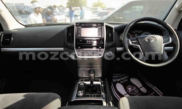 Comprar Importar Toyota Land Cruiser Preto Carro em Import - Dubai em Cabo Delgado Comprar Importar Toyota Land Cruiser Preto Carro em Import - Dubai em Cabo Delgado