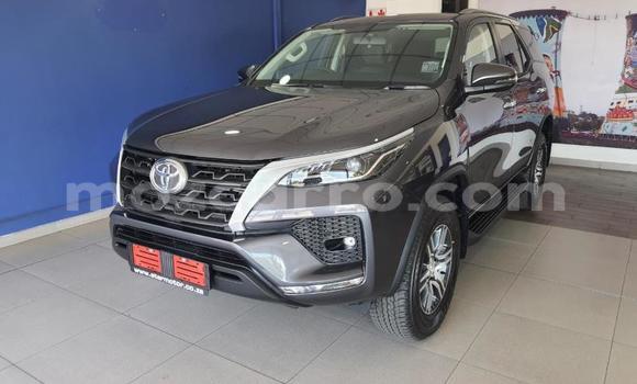 Tenga Tsaru Toyota Fortuner Zvimwe Mota in Maputo in Maputo Tenga Tsaru Toyota Fortuner Zvimwe Mota in Maputo in Maputo