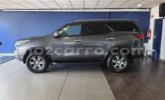 Tenga Tsaru Toyota Fortuner Zvimwe Mota in Maputo in Maputo Tenga Tsaru Toyota Fortuner Zvimwe Mota in Maputo in Maputo