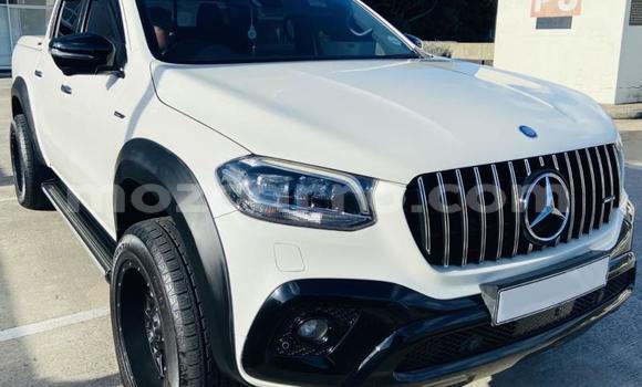 Tenga Tsaru Mercedes‒Benz X-klasse Concept Chena Mota in Maputo in Maputo Tenga Tsaru Mercedes‒Benz X-klasse Concept Chena Mota in Maputo in Maputo