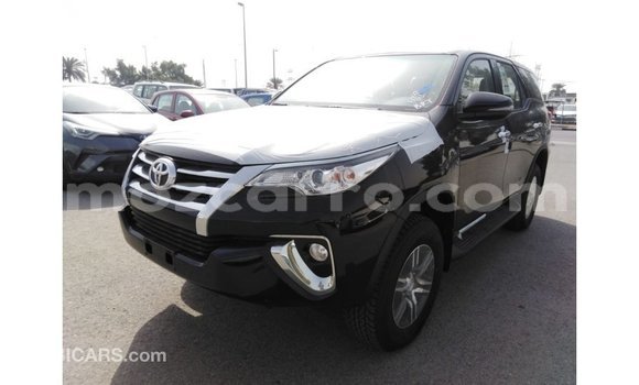 Comprar Importar Toyota Fortuner Preto Carro em Import - Dubai em Cabo Delgado Comprar Importar Toyota Fortuner Preto Carro em Import - Dubai em Cabo Delgado