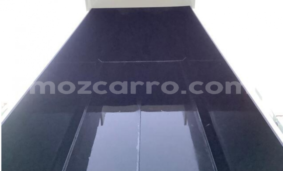 Comprar Usado Mitsubishi Canter Branco Caminhão em Inhambane em Inhambane Comprar Usado Mitsubishi Canter Branco Caminhão em Inhambane em Inhambane