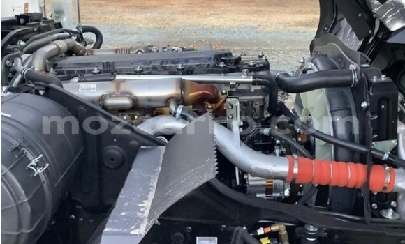 Comprar Usado Mitsubishi Canter Branco Caminhão em Inhambane em Inhambane Comprar Usado Mitsubishi Canter Branco Caminhão em Inhambane em Inhambane