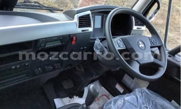 Comprar Usado Mitsubishi Canter Branco Caminhão em Inhambane em Inhambane Comprar Usado Mitsubishi Canter Branco Caminhão em Inhambane em Inhambane
