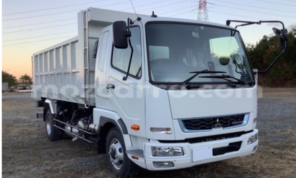 Comprar Usado Mitsubishi Canter Branco Caminhão em Inhambane em Inhambane Comprar Usado Mitsubishi Canter Branco Caminhão em Inhambane em Inhambane