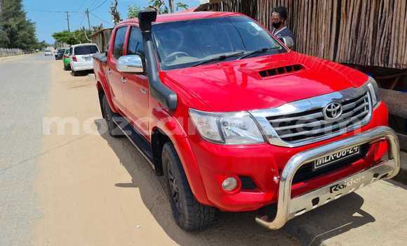 Comprar Usado Toyota Hilux Vermelho Carro em Maputo em Maputo