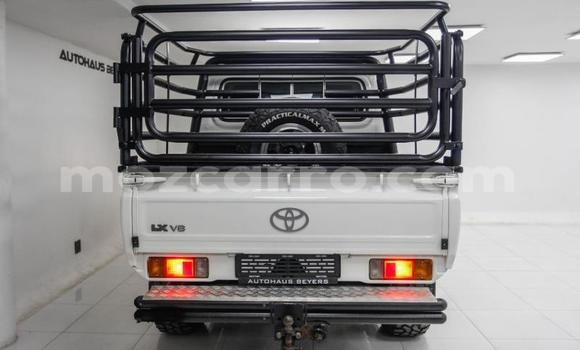 Comprar Usado Toyota Land Cruiser Branco Carro em Maputo em Maputo Comprar Usado Toyota Land Cruiser Branco Carro em Maputo em Maputo