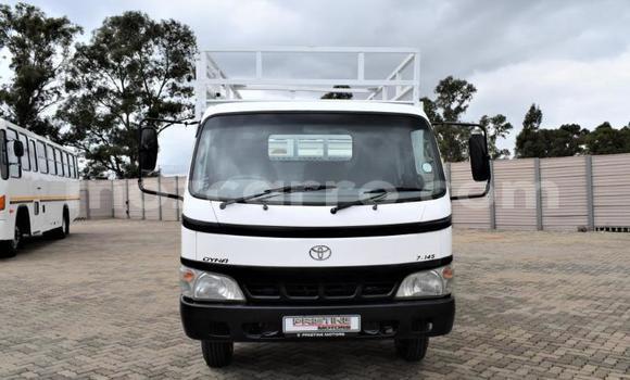 Buy Used Isuzu FTR 850 White Truck in Maputo in Maputo Buy Used Isuzu FTR 850 White Truck in Maputo in Maputo