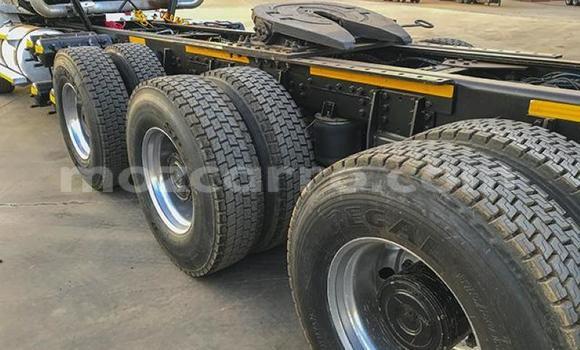 Tenga Tsaru Caterpillar 120 Chena Rori in Maputo in Maputo Tenga Tsaru Caterpillar 120 Chena Rori in Maputo in Maputo