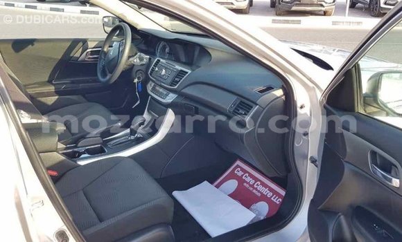 Tenga Imported Honda Accord Zvimwe Mota in Import - Dubai in Cabo Delgado Tenga Imported Honda Accord Zvimwe Mota in Import - Dubai in Cabo Delgado