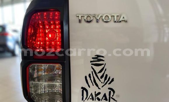 Comprar Usado Toyota Hilux Branco Carro em Maputo em Maputo Comprar Usado Toyota Hilux Branco Carro em Maputo em Maputo