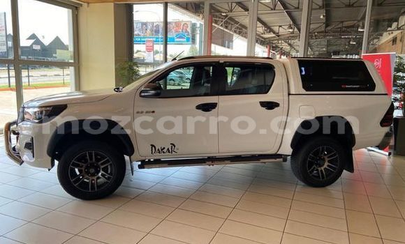 Comprar Usado Toyota Hilux Branco Carro em Maputo em Maputo Comprar Usado Toyota Hilux Branco Carro em Maputo em Maputo