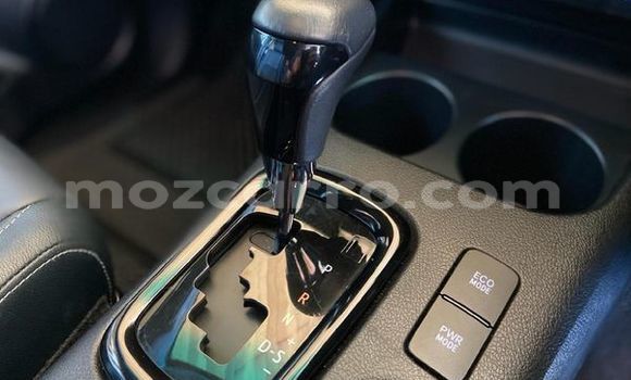 Comprar Usado Toyota Hilux Branco Carro em Maputo em Maputo Comprar Usado Toyota Hilux Branco Carro em Maputo em Maputo