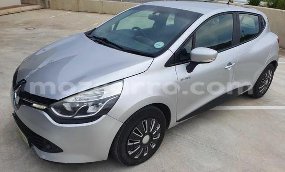 Tenga Tsaru Renault Clio Sirivha Mota in Maputo in Maputo Tenga Tsaru Renault Clio Sirivha Mota in Maputo in Maputo