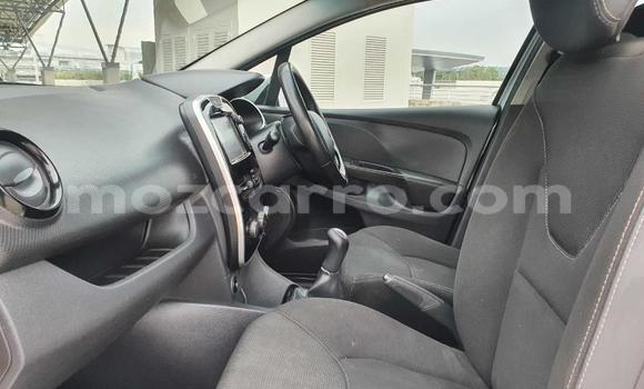 Tenga Tsaru Renault Clio Sirivha Mota in Maputo in Maputo Tenga Tsaru Renault Clio Sirivha Mota in Maputo in Maputo