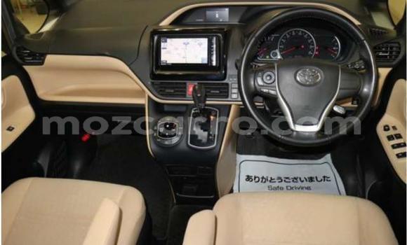 Nunua Ilio tumika Toyota Noah Nyingine Gari ndani ya Inhambane nchini Inhambane Nunua Ilio tumika Toyota Noah Nyingine Gari ndani ya Inhambane nchini Inhambane