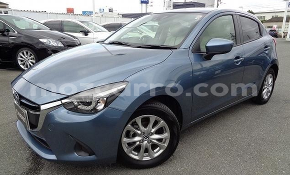 Nunua Ilio tumika Mazda Demio Bluu Gari ndani ya Inhambane nchini Inhambane Nunua Ilio tumika Mazda Demio Bluu Gari ndani ya Inhambane nchini Inhambane