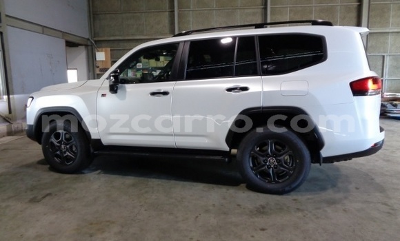 Nunua Ilio tumika Toyota Land Cruiser Nyeupe Gari ndani ya Maputo nchini Maputo Nunua Ilio tumika Toyota Land Cruiser Nyeupe Gari ndani ya Maputo nchini Maputo