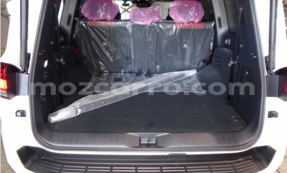 Nunua Ilio tumika Toyota Land Cruiser Nyeupe Gari ndani ya Maputo nchini Maputo Nunua Ilio tumika Toyota Land Cruiser Nyeupe Gari ndani ya Maputo nchini Maputo